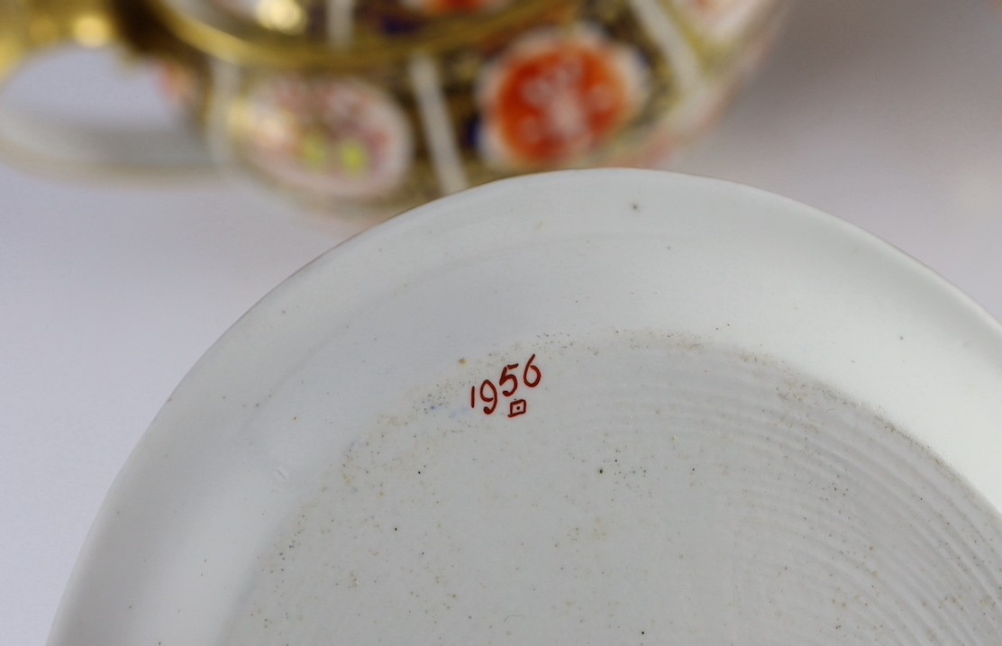 A Spode part tea service painted in Imari style with pattern 1956, c.1820